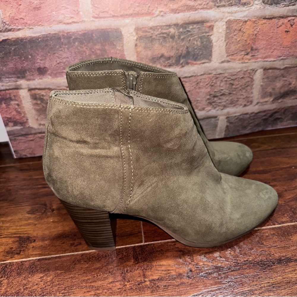Old Navy Khaki Ankle Booties